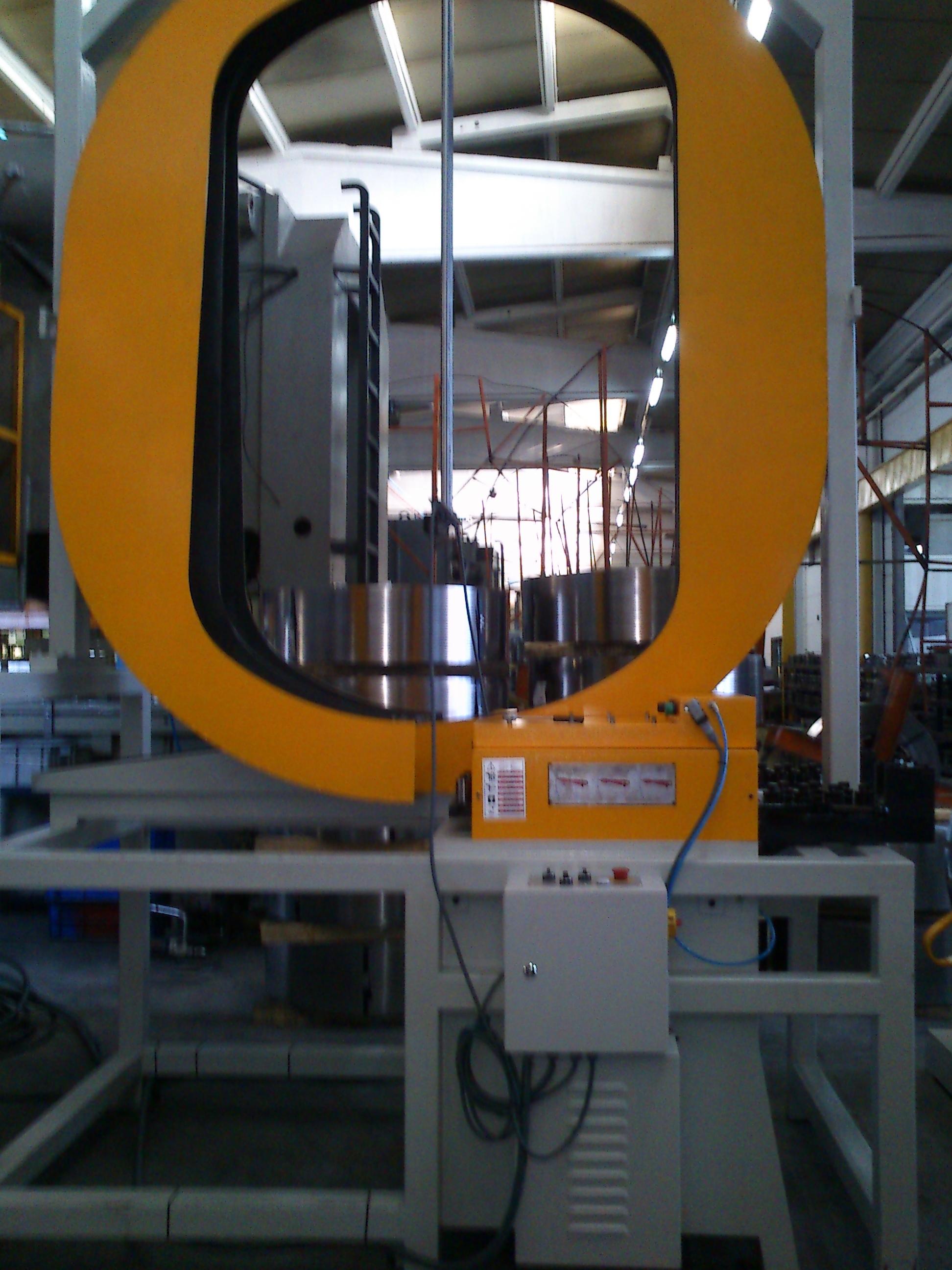 )   ЛИНИИ ШТАМПОВКИ ДЛЯ ИЗГОТОВЛЕНИЯ ОКОННОЙ ФУРНИТУРЫ (ДЛИННОМЕРОВ) 